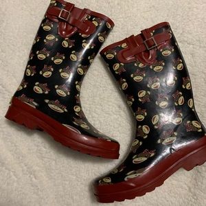 Rain boots